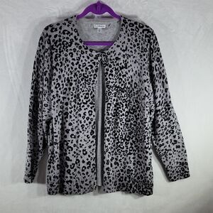 Crofts & Barrow Gray and Black Leopard Print Sweater size 2x